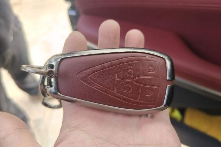 Used CHANGAN CS75 PLUS 2022 2nd Generation 1.5T Automatic Luxury Version Vehicle Key