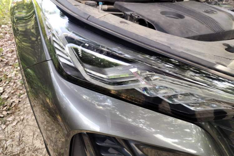 Used CHANGAN CS75 PLUS 2022 2.0T Automatic Flagship Edition Right Front Headlight