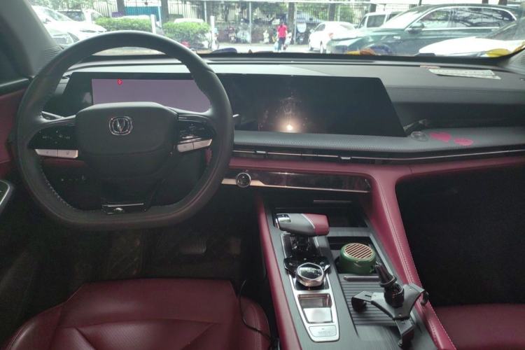 Used CHANGAN CS75 PLUS 2022 2nd Generation 1.5T Automatic Prestige Version Center Console