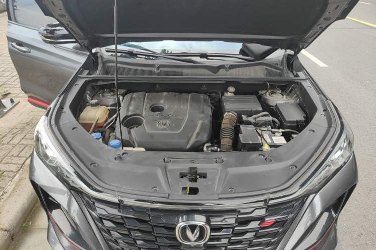 Used CHANGAN CS75 PLUS 2022 1.5T Automatic Luxury Model Engine Bay