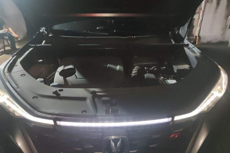 Used CHANGAN CS75 PLUS 2022 1.5T Automatic Prestige Model Engine Bay
