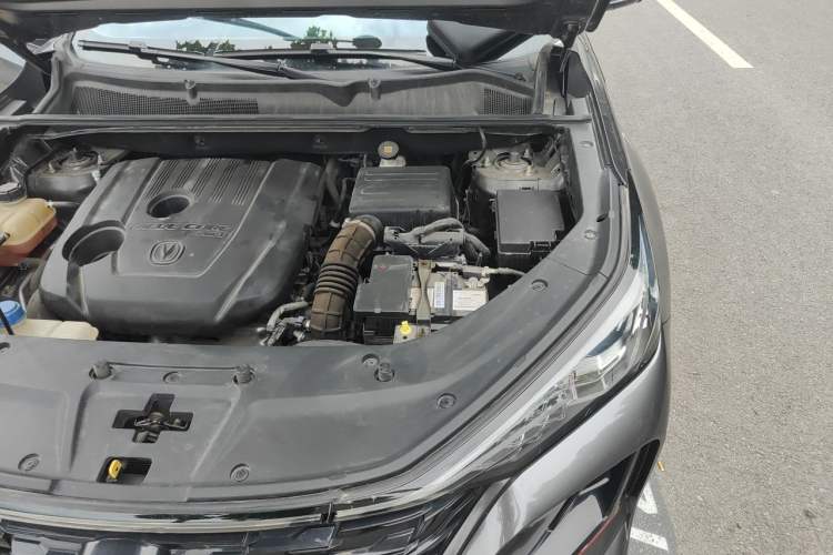 Used CHANGAN CS75 PLUS 2022 1.5T Automatic Luxury Model Engine Bay Left