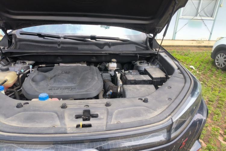 Used CHANGAN CS75 PLUS 2022 2nd Generation 1.5T Automatic Prestige Version Engine Bay Left