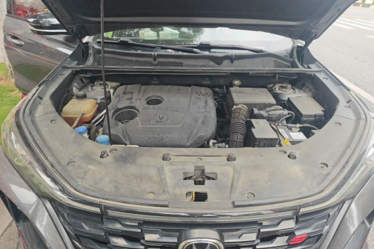 Used CHANGAN CS75 PLUS 2022 1.5T Automatic Luxury Model Engine Bay