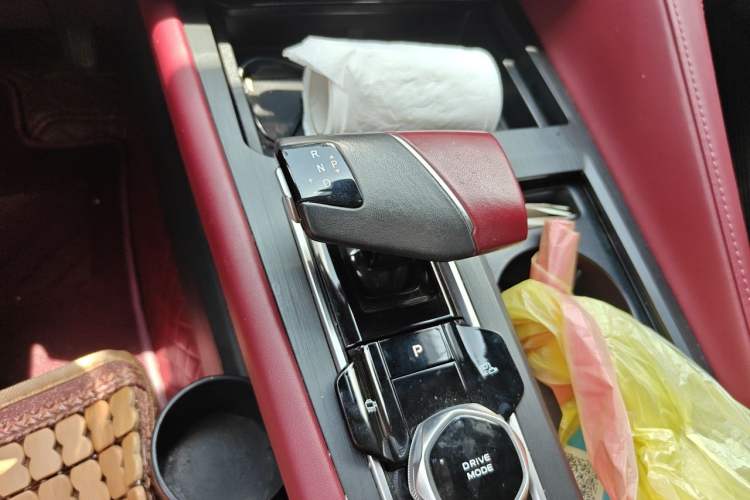 Used CHANGAN CS75 PLUS 2022 2nd Generation 1.5T Automatic Luxury Edition Gear Lever