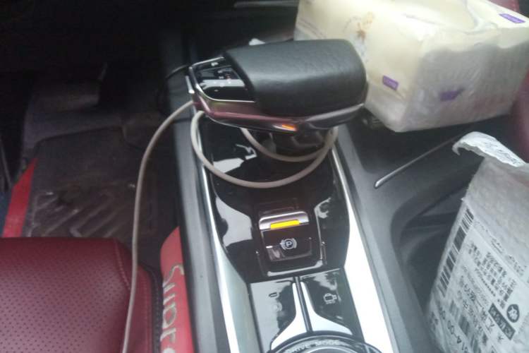 Used CHANGAN CS75 PLUS 2022 2.0T Automatic Pilot Version Gear Lever