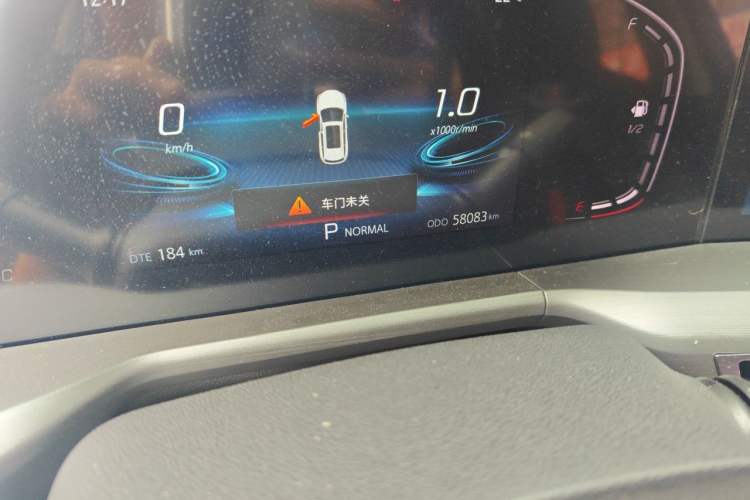 Used CHANGAN CS75 PLUS 2022 1.5T Automatic Luxury Model Odometer Close Up