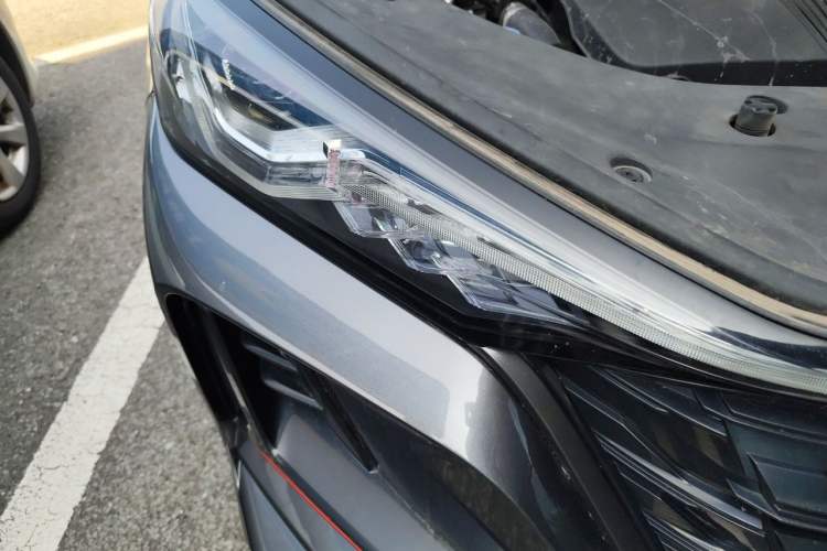 Used CHANGAN CS75 PLUS 2022 2.0T Automatic Flagship Edition Right Front Headlight