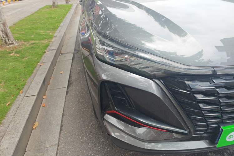Used CHANGAN CS75 PLUS 2022 1.5T Automatic Luxury Model Right Front Headlight