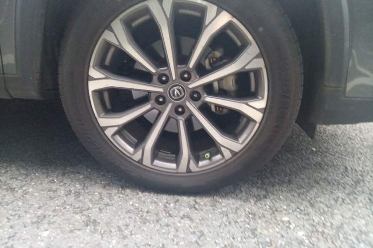 Used CHANGAN CS75 PLUS 2022 2.0T Automatic Pilot Version Right Front Wheel Hub