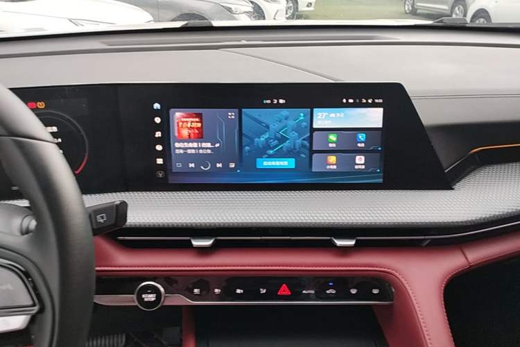 Used CHANGAN CS75 PLUS 2022 2nd Generation 1.5T Automatic Prestige Version Audio And AC Panel