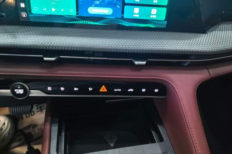 Used CHANGAN CS75 PLUS 2022 2nd Generation 1.5T Automatic Prestige Version Audio And AC Panel