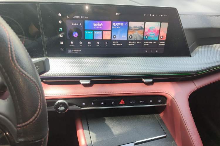 Used CHANGAN CS75 PLUS 2022 2nd Generation 1.5T Automatic Prestige Version Audio And AC Panel