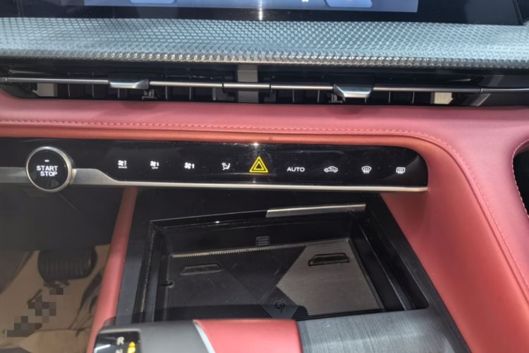 Used CHANGAN CS75 PLUS 2022 2nd Generation 1.5T Automatic Prestige Version Audio And AC Panel