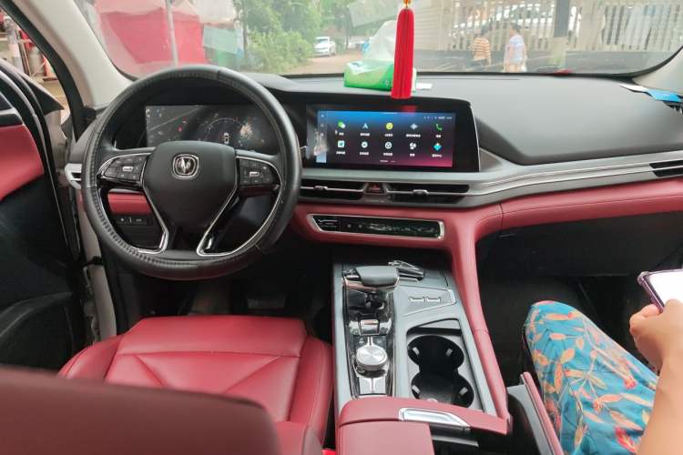Used CHANGAN CS75 PLUS 2022 2.0T Automatic Pilot Version Center Console