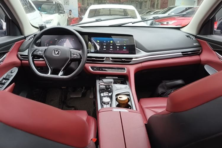Used CHANGAN CS75 PLUS 2022 2.0T Automatic Pilot Version Center Console