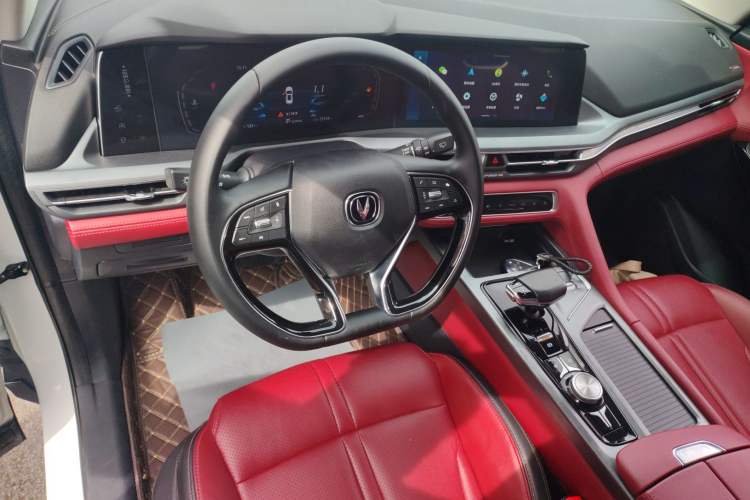 Used CHANGAN CS75 PLUS 2022 1.5T Automatic Luxury Model Center Console