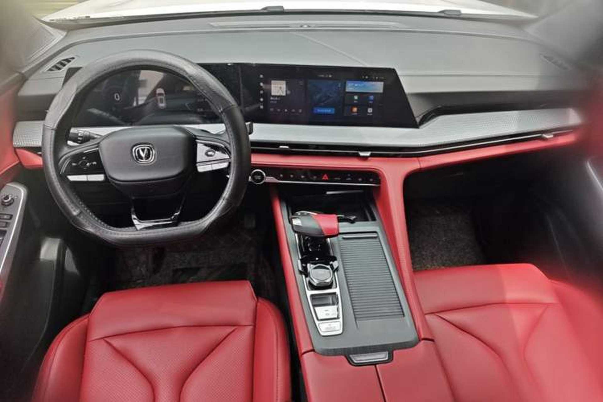 Used CHANGAN CS75 PLUS 2022 2nd Generation 1.5T Automatic Luxury Edition Center Console