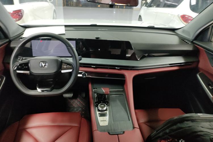 Used CHANGAN CS75 PLUS 2022 2nd Generation 1.5T Automatic Luxury Edition Center Console
