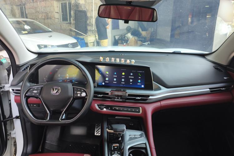 Used CHANGAN CS75 PLUS 2022 2.0T Automatic Pilot Version Center Console