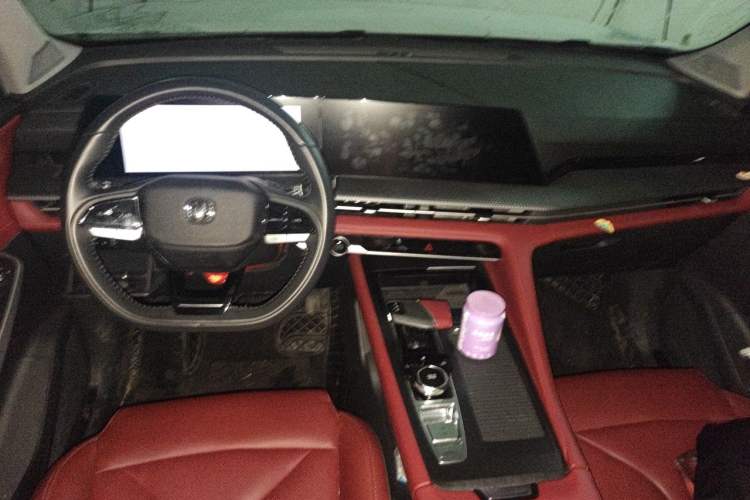 Used CHANGAN CS75 PLUS 2022 2nd Generation 1.5T Automatic Luxury Edition Center Console