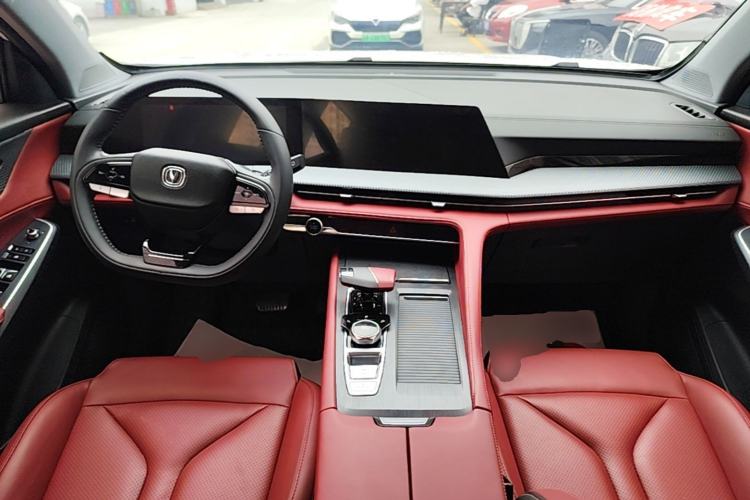 Used CHANGAN CS75 PLUS 2022 2nd Generation 1.5T Automatic Luxury Version Center Console