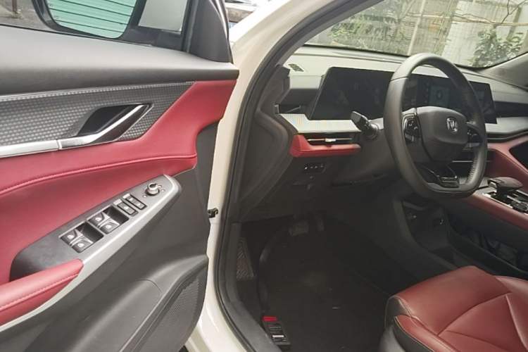 Used CHANGAN CS75 PLUS 2022 2nd Generation 1.5T Automatic Prestige Version Driver Seat