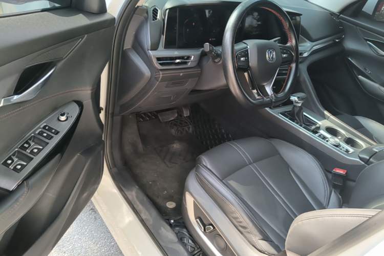 Used CHANGAN CS75 PLUS 2022 Classic Edition 1.5T Automatic Pioneer Model Driver Seat