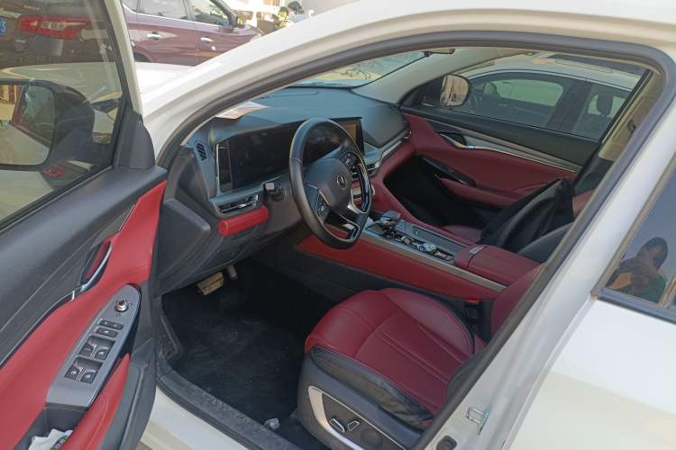Used CHANGAN CS75 PLUS 2022 1.5T Automatic Luxury Model Driver Seat