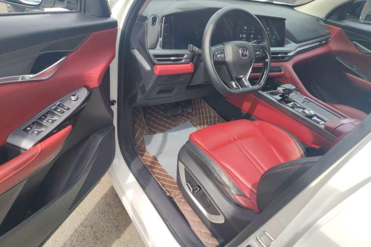 Used CHANGAN CS75 PLUS 2022 1.5T Automatic Luxury Model Driver Seat