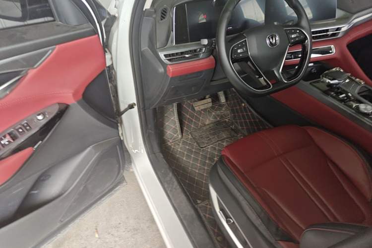 Used CHANGAN CS75 PLUS 2022 1.5T Automatic Luxury Model Driver Seat