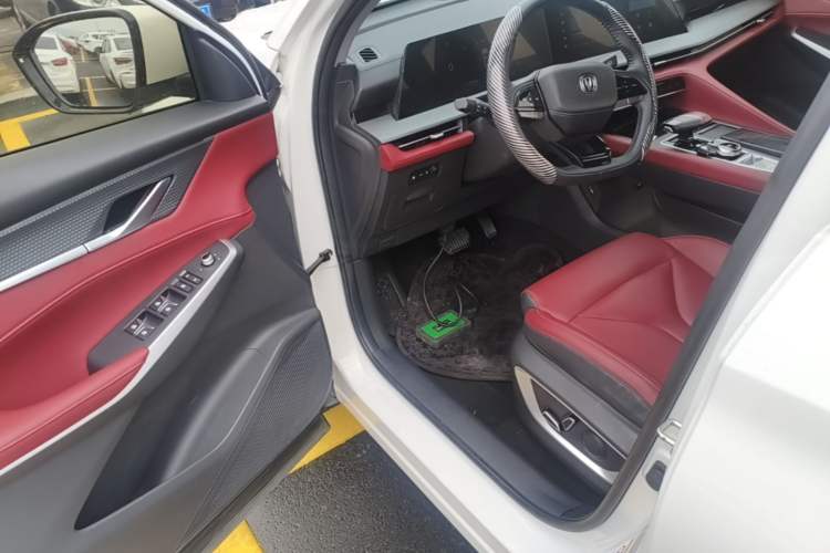Used CHANGAN CS75 PLUS 2022 2nd Generation 1.5T Automatic Prestige Version Driver Seat