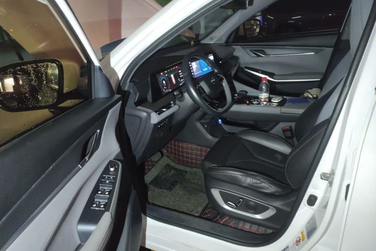 Used CHANGAN CS75 PLUS 2022 2nd Generation 1.5T Automatic Prestige Version Driver Seat