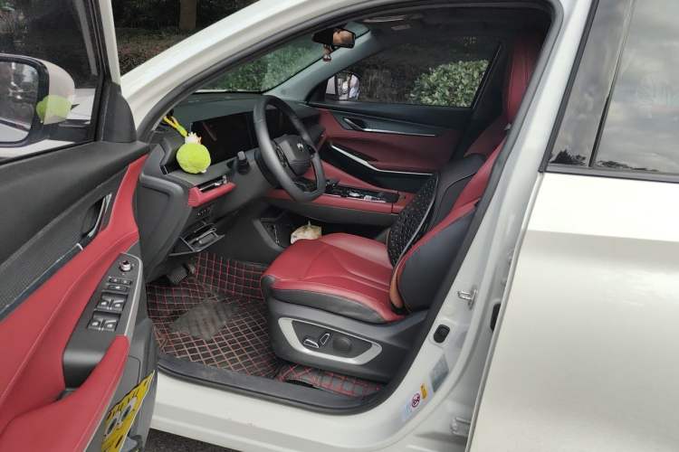 Used CHANGAN CS75 PLUS 2022 2nd Generation 1.5T Automatic Prestige Version Driver Seat
