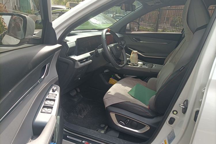 Used CHANGAN CS75 PLUS 2022 2nd Generation 1.5T Automatic Pilot Version Driver Seat