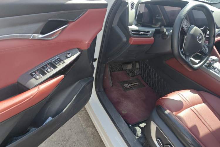 Used CHANGAN CS75 PLUS 2022 1.5T Automatic Luxury Model Driver Seat