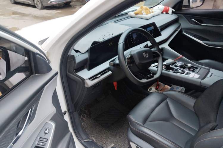 Used CHANGAN CS75 PLUS 2022 2nd Generation 1.5T Automatic Prestige Version Driver Seat