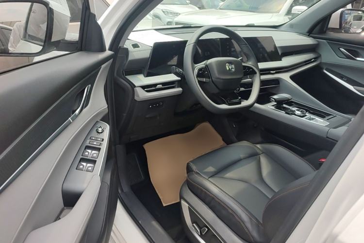 Used CHANGAN CS75 PLUS 2022 2nd Generation 1.5T Automatic Prestige Version Driver Seat