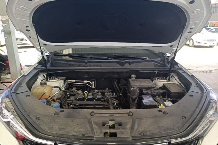Used CHANGAN CS75 PLUS 2022 Classic Edition 1.5T Automatic Pioneer Model Engine Bay