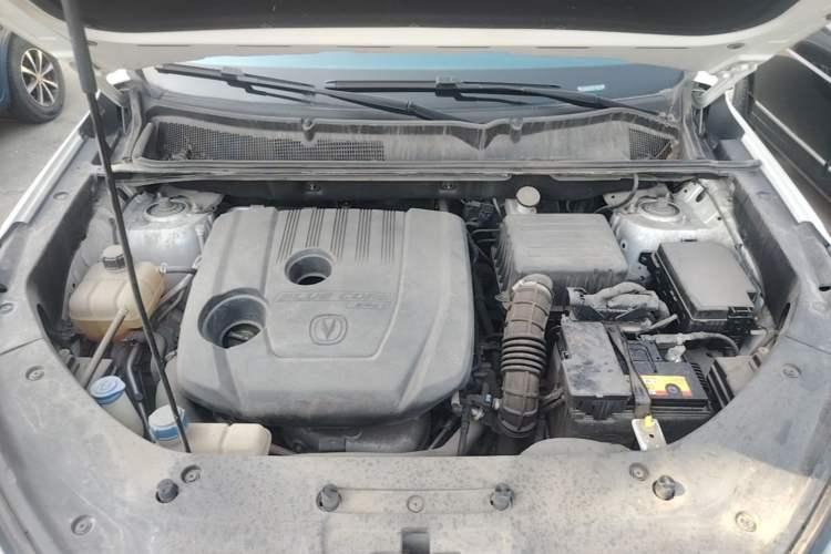 Used CHANGAN CS75 PLUS 2022 1.5T Automatic Luxury Model Engine Bay