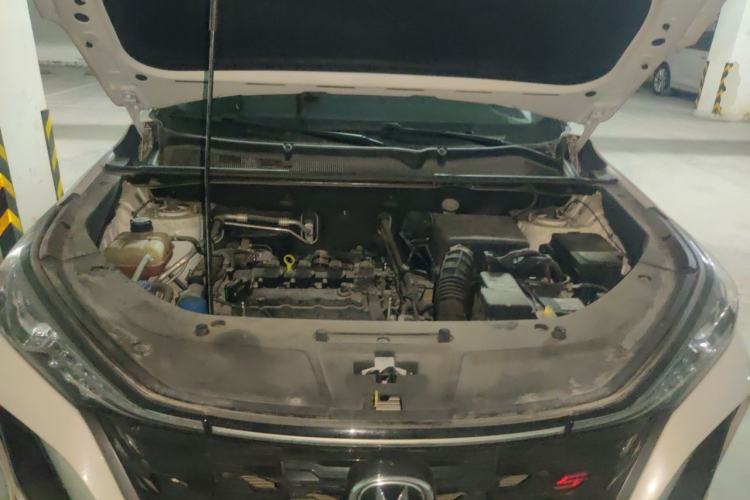 Used CHANGAN CS75 PLUS 2022 Classic Edition 1.5T Automatic Pioneer Model Engine Bay
