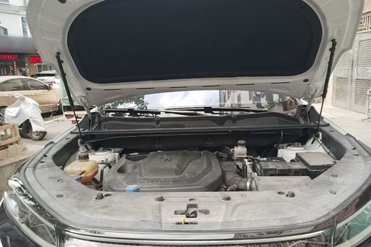 Used CHANGAN CS75 PLUS 2022 2nd Generation 1.5T Automatic Prestige Version Engine Bay