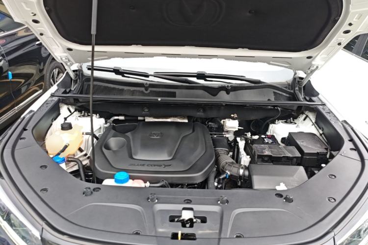 Used CHANGAN CS75 PLUS 2022 2nd Generation 1.5T Automatic Luxury Version Engine Bay
