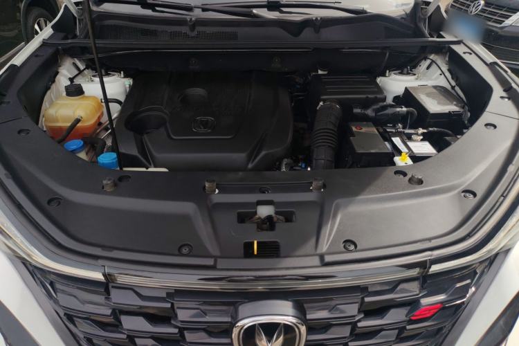 Used CHANGAN CS75 PLUS 2022 1.5T Automatic Luxury Model Engine Bay