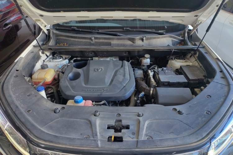 Used CHANGAN CS75 PLUS 2022 2nd Generation 1.5T Automatic Prestige Version Engine Bay
