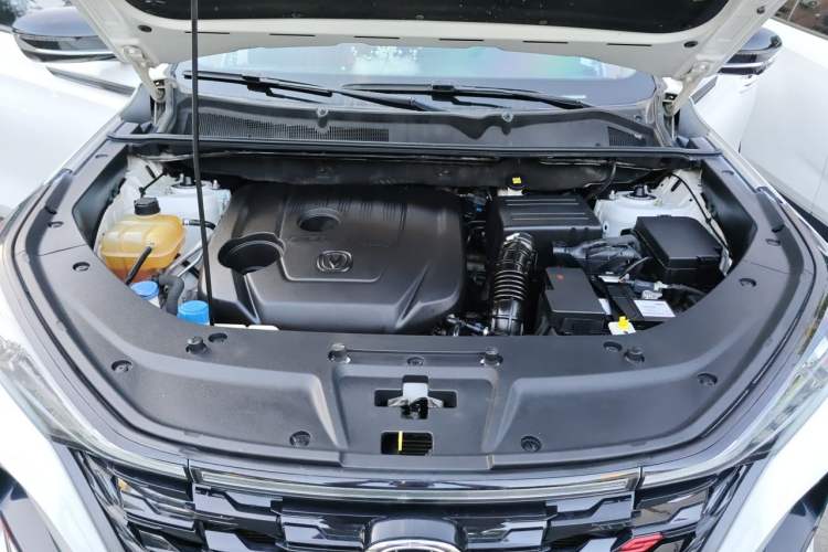 Used CHANGAN CS75 PLUS 2022 1.5T Automatic Luxury Model Engine Bay