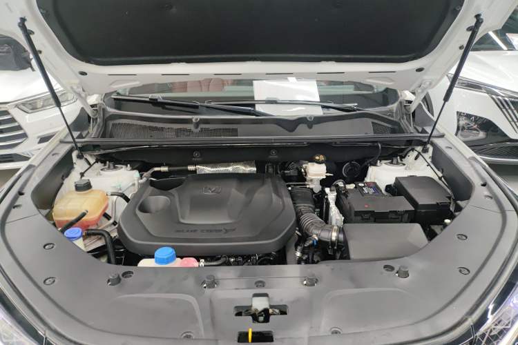 Used CHANGAN CS75 PLUS 2022 2nd Generation 1.5T Automatic Prestige Version Engine Bay