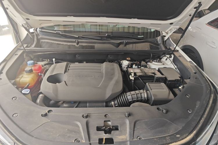 Used CHANGAN CS75 PLUS 2022 2nd Generation 2.0T Automatic Flagship Version Engine Bay