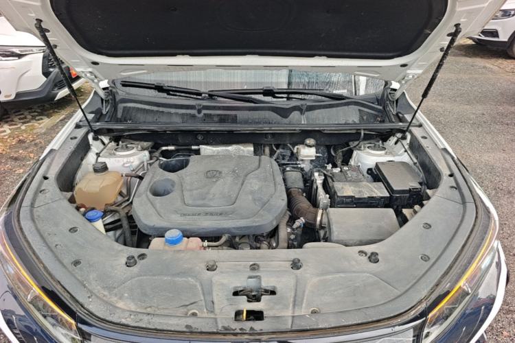 Used CHANGAN CS75 PLUS 2022 2nd Generation 1.5T Automatic Prestige Version Engine Bay