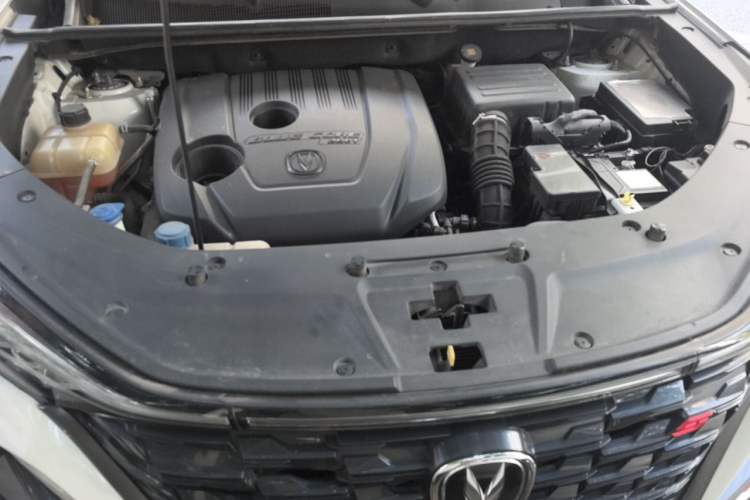 Used CHANGAN CS75 PLUS 2022 1.5T Automatic Luxury Model Engine Bay